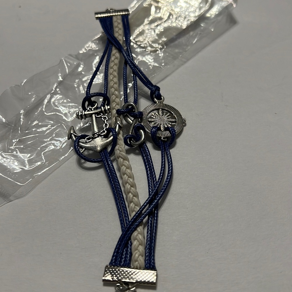 Three bracelet